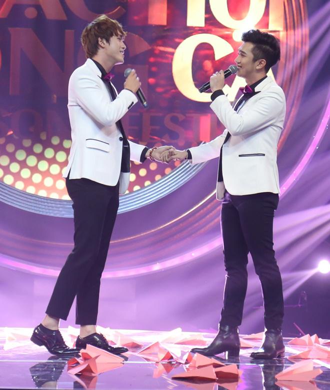 Vicky Nhung và chàng sinh viên amp;#34;ẵmamp;#34; 600 triệu đồng vì giành ngôi Quán quân show truyền hình - 10