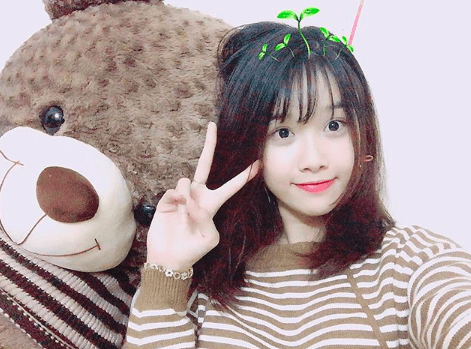 Ít ai biết về bạn gái 3 năm của Văn Toàn: Mắt to tròn, mặt xinh xắn như hotgirl! - 8