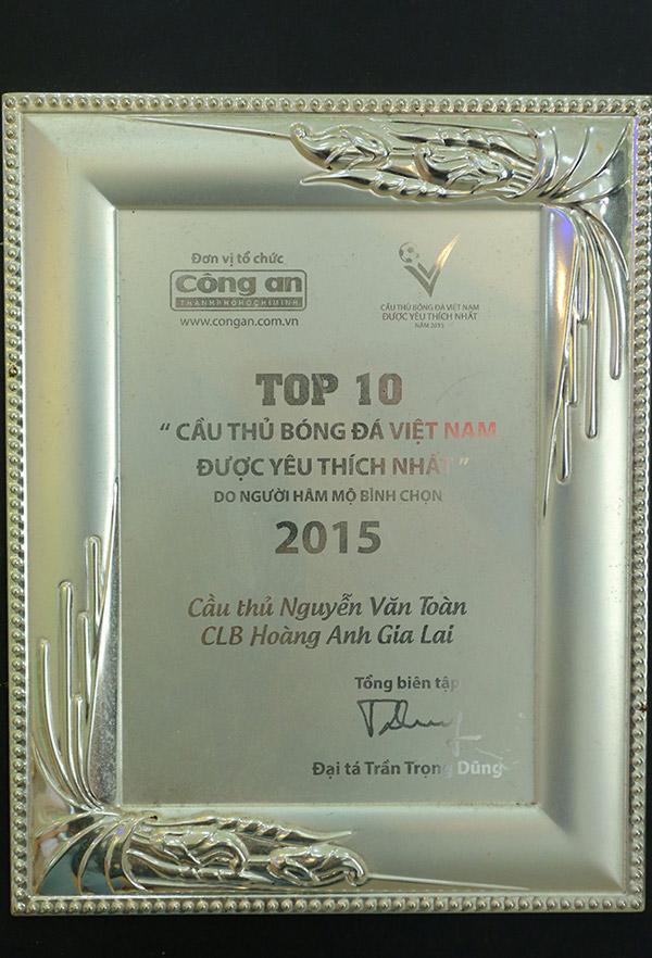 hoa ra o nha, van toan &#34;toc bach kim&#34; con co han phong rieng vua rong vua dep lung linh - 8