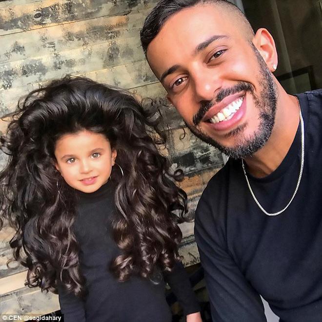 co be 5 tuoi so huu mai toc dep tuyet tran, nhieu sao quoc te phai ghen ty - 3