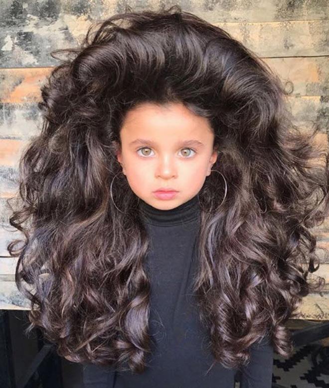 co be 5 tuoi so huu mai toc dep tuyet tran, nhieu sao quoc te phai ghen ty - 6