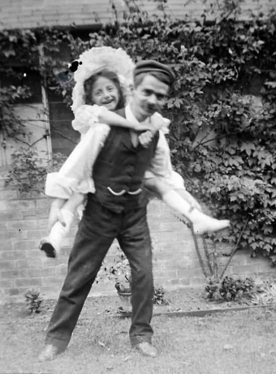 bi mat ron nguoi ben trong hom co mua o hoi cho - 5