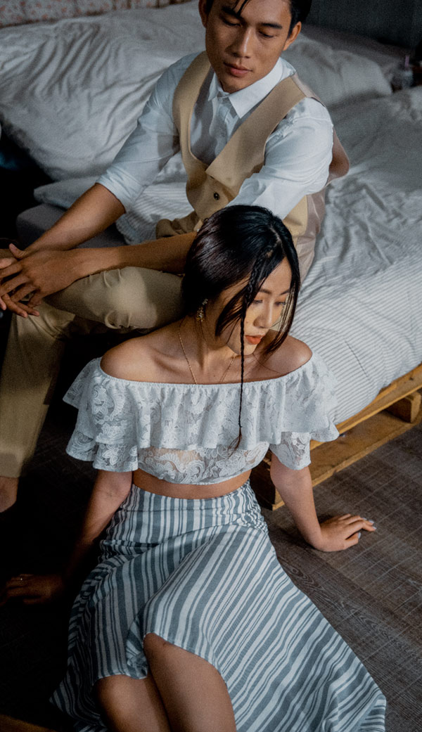 Chất liệu ren sang trọng, tinh tế “thổi hồn” vào xu hướng thời trang Thu 2018 - 6
