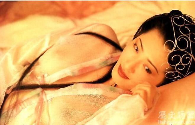 Dâm phụ bạo nhất thế kỷ 20: Đối mặt với bệnh ung thư, nhiều lần bị khước từ tình yêu - 5