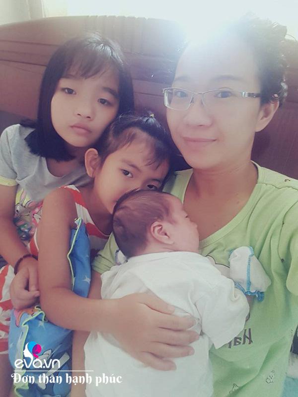 me don than nuoi 4 con bang cach "tra google", moi thang chi het 20 trieu - 7