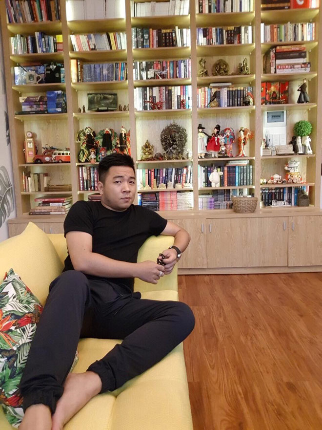 Nhà văn trẻ Nguyễn Ngọc Thạch than thở về chuyện shopping - 1