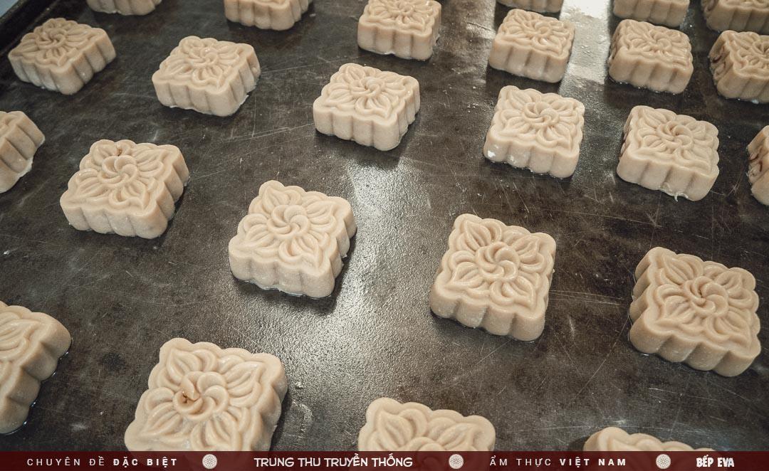 huong vi banh trung thu co xua tu thoi "ong ba anh" trong can gac cheo leo pho hang chieu - 7