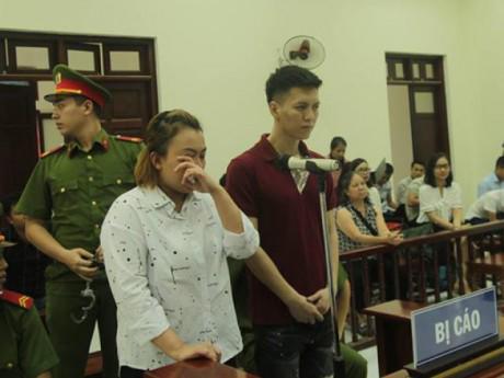 Cha ruột bạo hành con trai 10 tuổi: “Bố xin lỗi con! Xin lỗi bố mẹ, con bất hiếu”