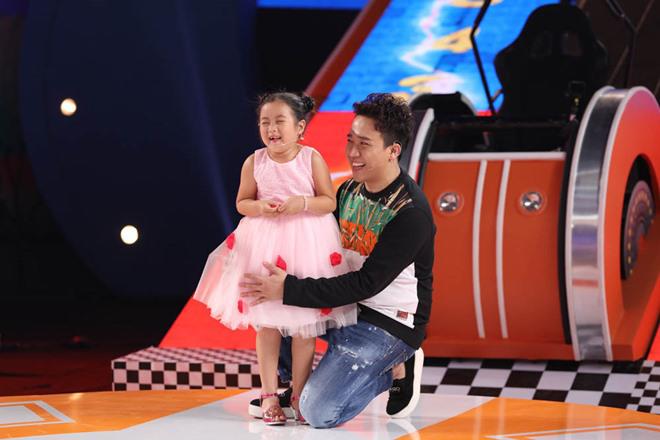 choang truoc co be 5 tuoi cuc "gat" khien tran thanh so xanh mat - 6