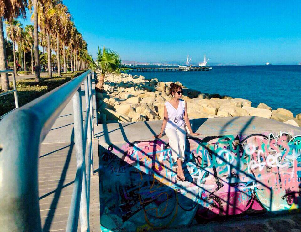 ly hai - minh ha gay "ghen ti" khi tron 4 nhoc di du lich, khoe anh dep ngat ngay - 16