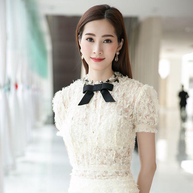 mac ai to tret phan son, dang thu thao van la bong hong chang can dep nho son phan - 4