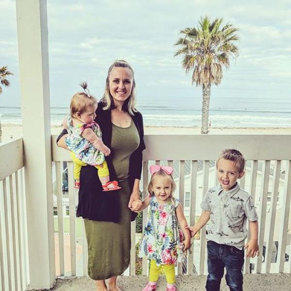 mac benh co qua nhieu sua, me bien minh thanh "bo sua", tang gan 500 lit cho nguoi la - 1