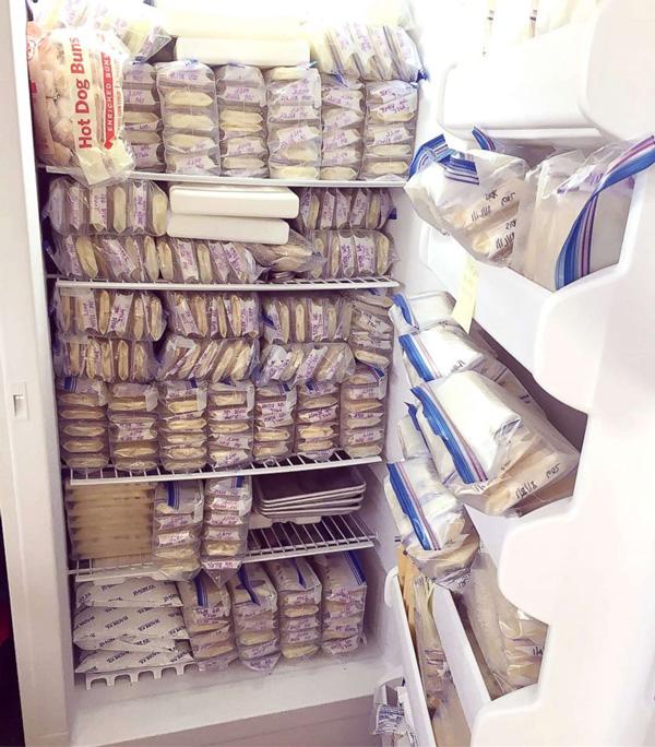 mac benh co qua nhieu sua, me bien minh thanh "bo sua", tang gan 500 lit cho nguoi la - 3