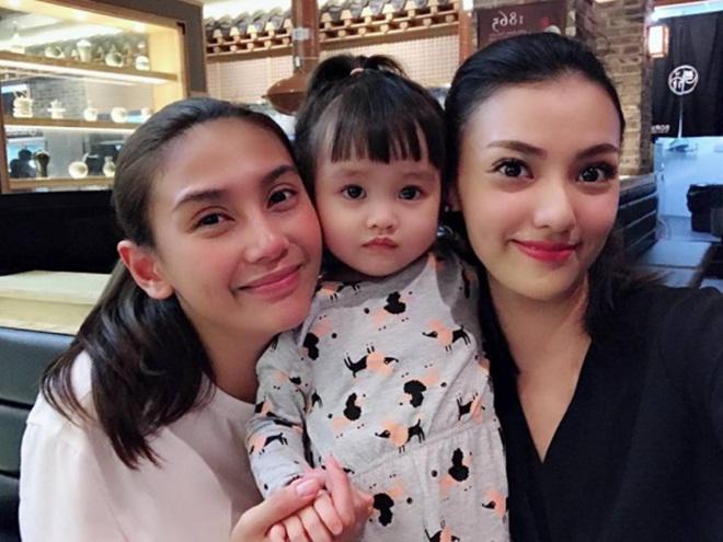 sao viet 24h: nu danh hai thuy nga xuc dong nghen ngao voi mon qua cua con gai 7 tuoi - 13