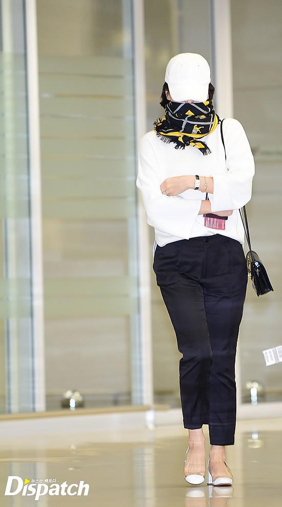 soi ky den tan lo chan long, da mat cua song hye kyo khien nguoi ham mo choang vang... - 1