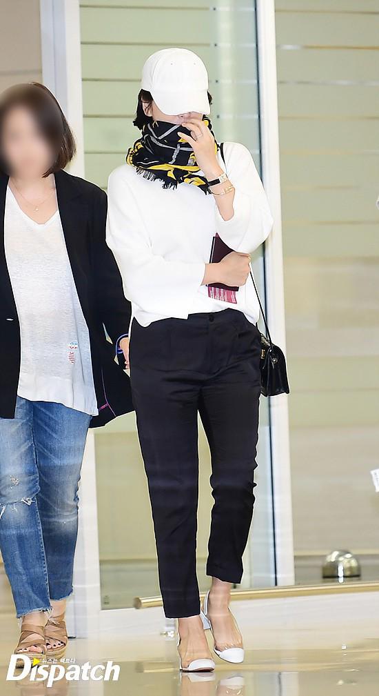 soi ky den tan lo chan long, da mat cua song hye kyo khien nguoi ham mo choang vang... - 2