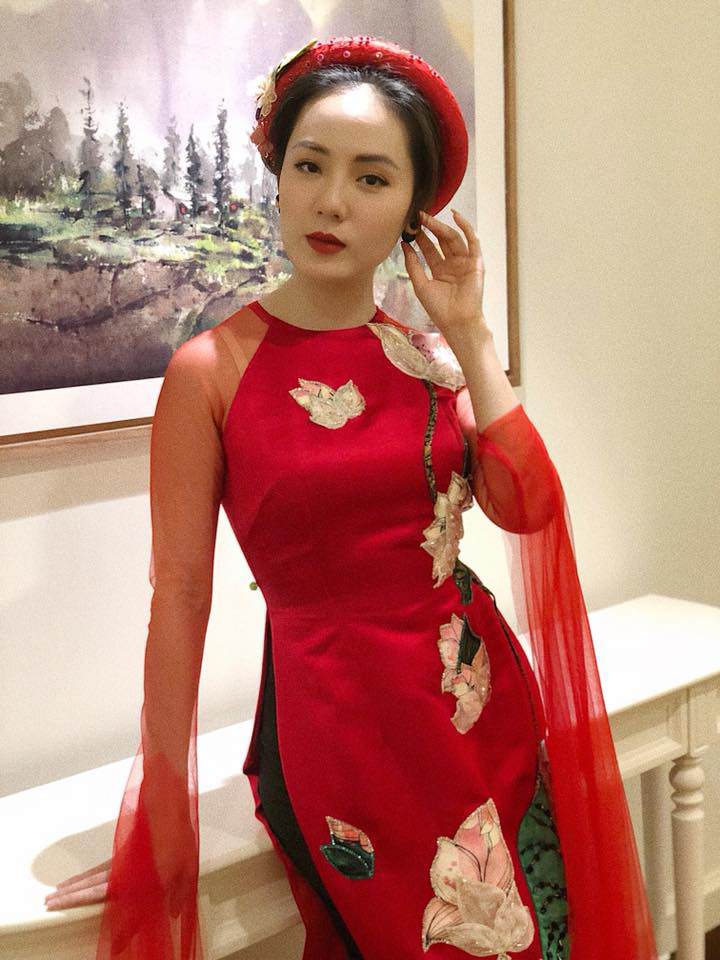 amp;#34;Lác mắtamp;#34; trước video cởi áo khoe thân hình nóng bỏng ở tuổi 35 của ca sĩ Phương Linh - 3