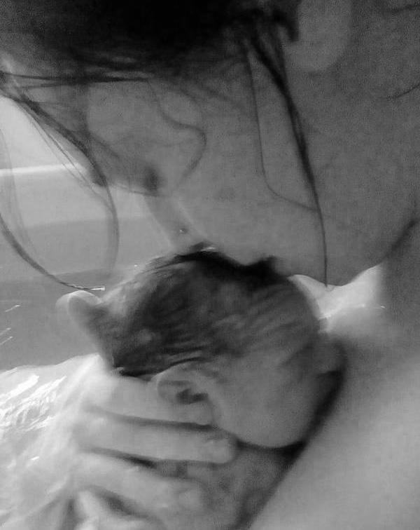 mang thai khoe manh, me xot xa mat con sau sinh 10 ngay vi loi cua minh - 1