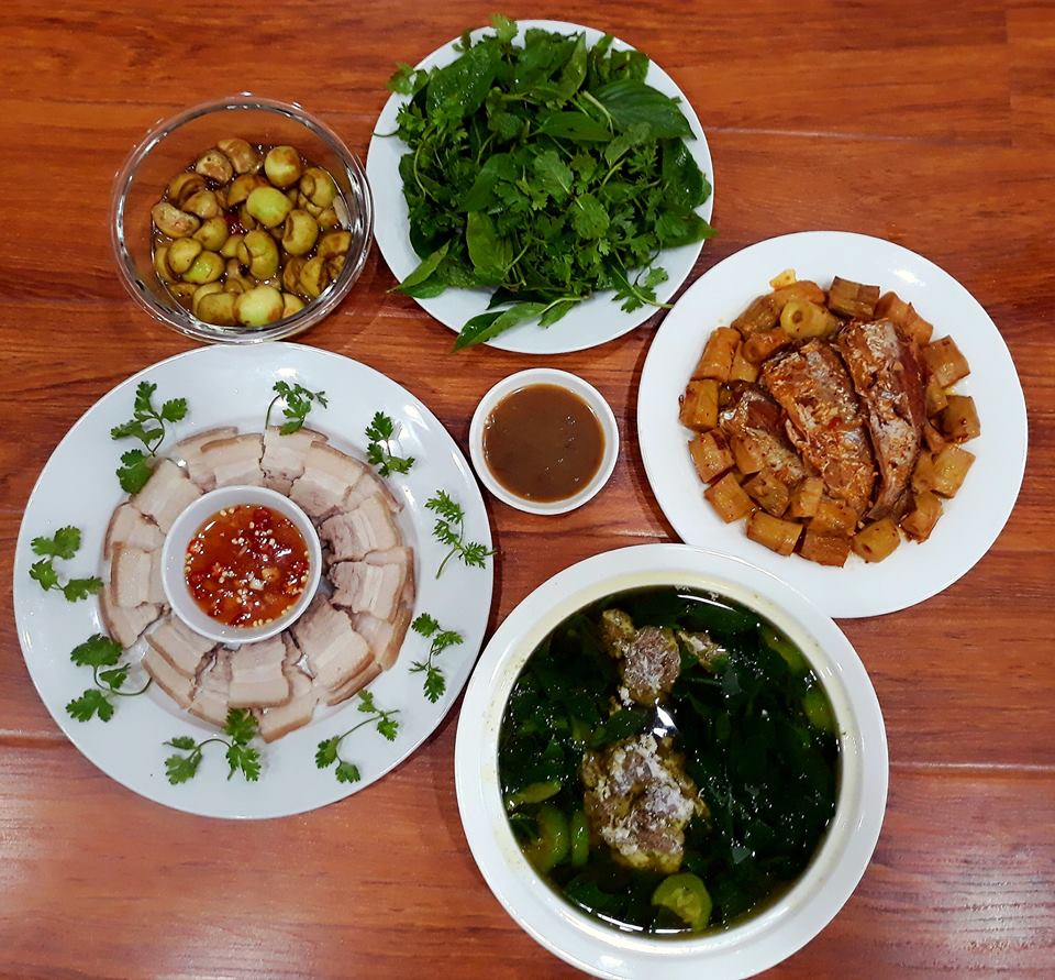 vo 14 nam nau com ngon, chong chang chiu khen nhung giau diem suot ngay len khoe dong nghiep - 8