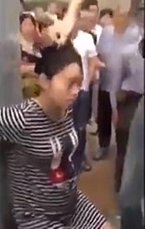 Không nấu cơm trưa, vợ mang thai 7 tháng bị chồng trói vào cột đánh đập dã man - 1