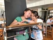 Làm mẹ - 12 năm mẹ cùng con gái bại não đồng hành mọi nẻo đường và cái kết đầy bất ngờ