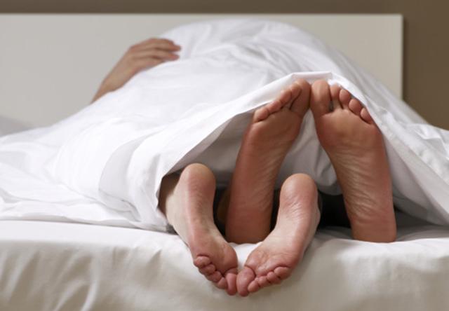 Chồng lên giường với người khác, vợ không đánh ghen mà có cách trừng trị vô cùng cao tay - 2