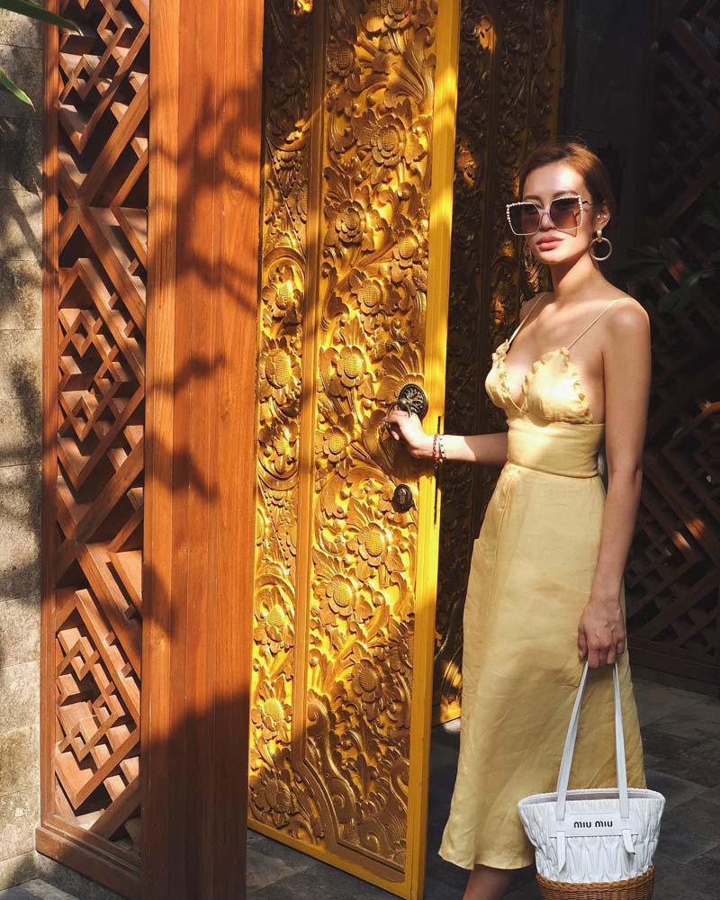 Bà mẹ sướng nhất Hong Kong cả ngày chỉ việc mặc đẹp sống ảo vì bố và chồng siêu giàu - 6