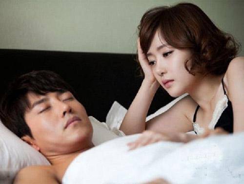 Hoang mang chồng chỉ nồng nhiệt đêm tân hôn, sau amp;#34;5 phútamp;#34; là xong, mặc kệ cảm xúc của vợ - 2