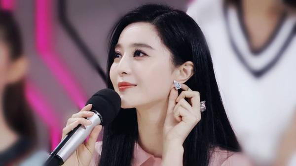 Phạm Băng Băng sang Mỹ làm đơn xin tị nạn, Thành Long là người amp;#34;xúi giụcamp;#34;? - 4