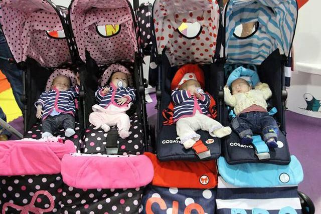 Mẹ suýt phải bỏ thai, 4 đứa trẻ sinh tư giờ đã khỏe mạnh và chuẩn bị vào lớp 1 - 2