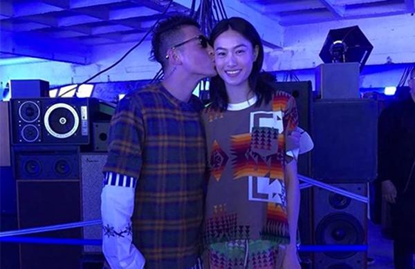 Ngôi sao 24/7: Gia đình Beck-Vic cùng lên tạp chí nhưng thần thái của Harper mới gây chú ý - 3