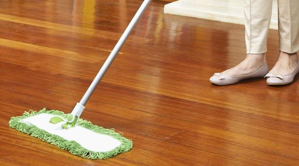 Bỏ 2 nghìn mua chanh, mẹ trẻ mừng húm khi thấy kiến, gián... lũ lượt kéo nhau ra khỏi nhà - 2