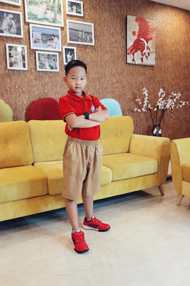 Con trai Bảo Thanh amp;#34;gây sốtamp;#34; vì tạo dáng sành điệu như soái ca ngày đầu năm học - 8