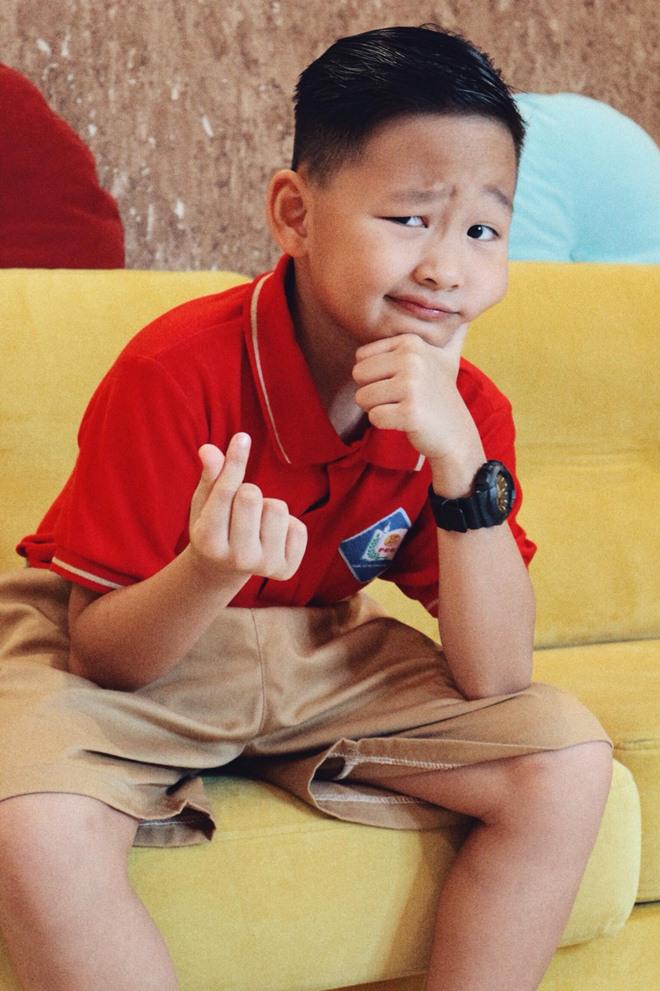 Con trai Bảo Thanh amp;#34;gây sốtamp;#34; vì tạo dáng sành điệu như soái ca ngày đầu năm học - 5