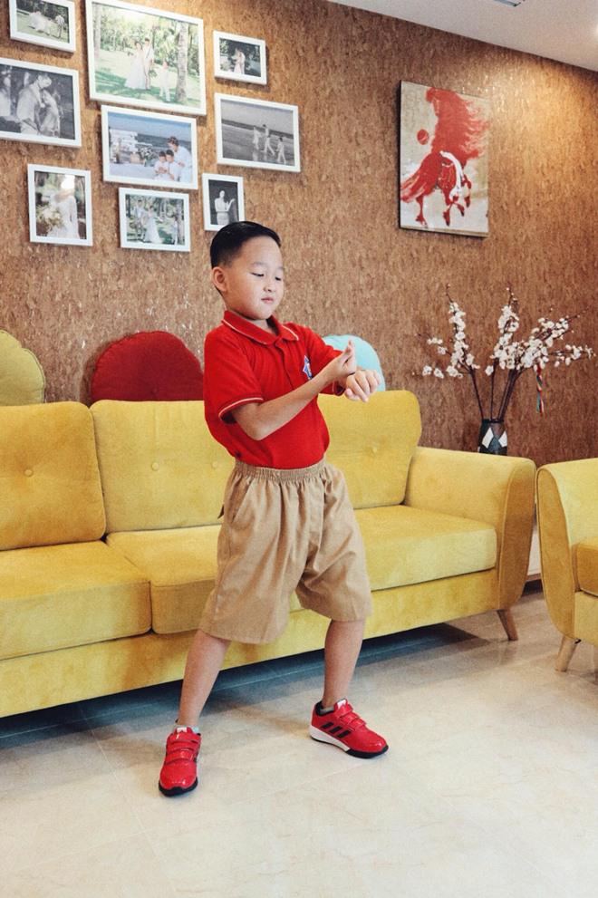 Con trai Bảo Thanh amp;#34;gây sốtamp;#34; vì tạo dáng sành điệu như soái ca ngày đầu năm học - 12