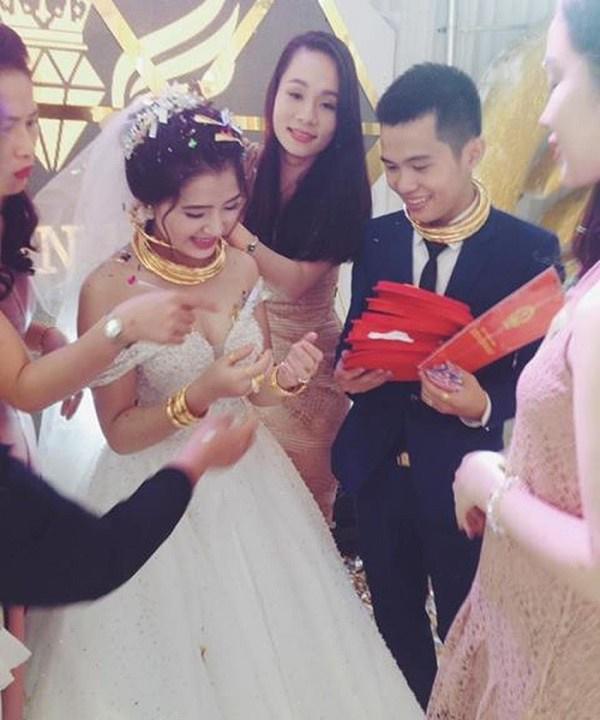 sieu dam cuoi gay choang tai viet nam: to chuc linh dinh 15 ngay, hoi mon hang chuc ty - 9