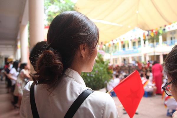 Hai bé bị trao nhầm ở Ba Vì vào lớp 1: Nỗi lòng của người mẹ trong ngày khai giảng - 2