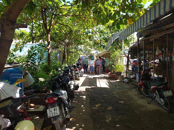 Tin tức 24h: Biểu hiện lạ của người chồng giết vợ rồi ôm con 8 tháng tuổi định tự tử - 1