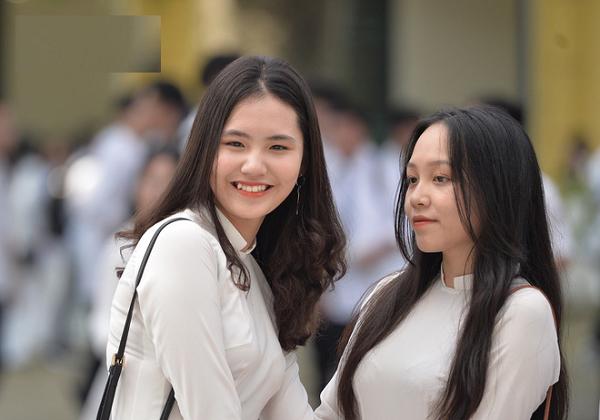 Trang điểm mùa tựu trường: Các hot girl ngày ấy - bây giờ khác nhau như thế nào? - 16