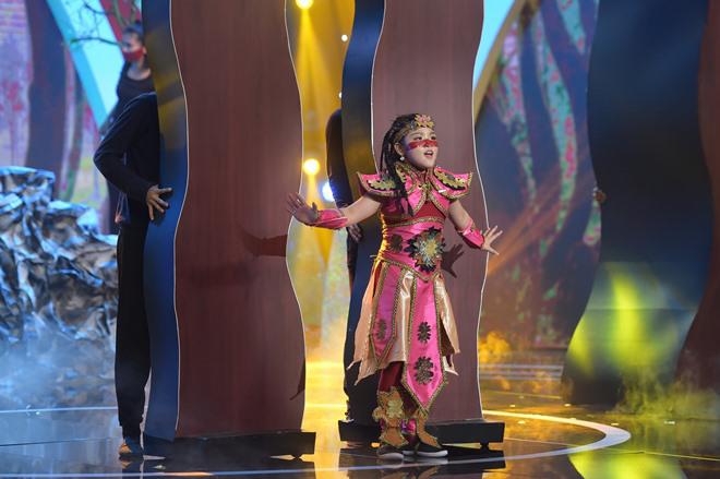 amp;#34;Tiểu hoa khôiamp;#34; 11 tuổi khiến Ốc Thanh Vân - Đại Nghĩa nể phục đoạt ngôi Quán quân - 5