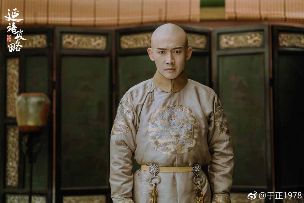 bat gap vo "vua can long" mat moc xinh dep nam chat tay chong di "chay so" - 4