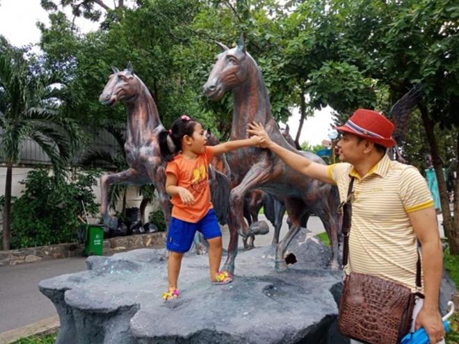 Sao Việt 24h: Diễn viên hài Thúy Nga tiết lộ cát-xê khó tin năm 19 tuổi - 14