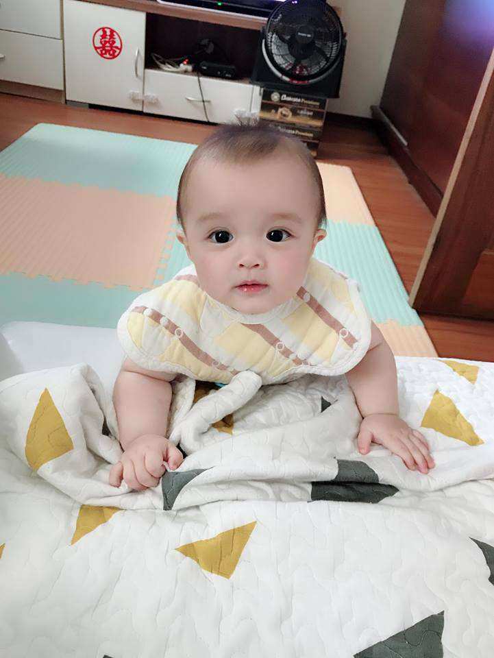 Thích con gái nhưng bầu con trai, mẹ choáng khi nhìn mặt con chào đời: đẹp như tiểu tiên nữ - 1