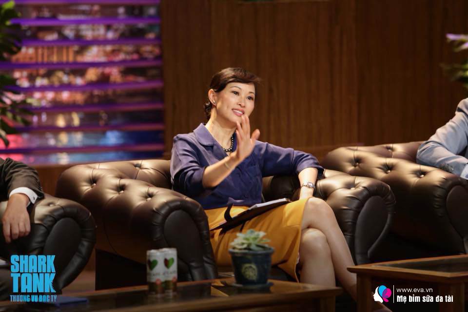 40 tuổi làm mẹ, không biết nấu nướng nhưng Shark Linh vẫn vào bếp amp;#34;phục vụamp;#34; con ăn dặm - 3