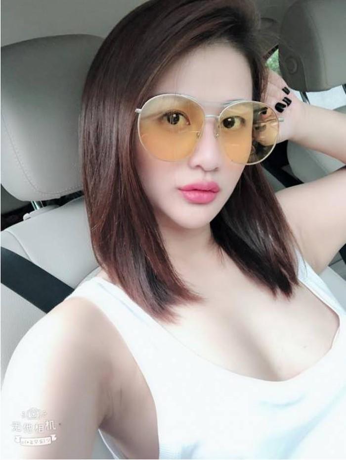 nhan sac va cuoc song cua a hau thai my linh sau dang quang: khong it lan bi &#34;ga gam&#34; - 6
