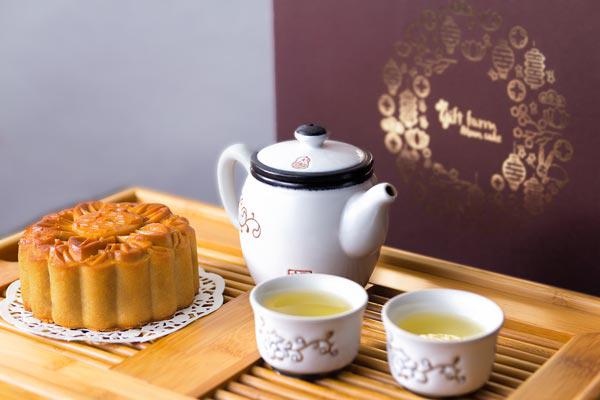 Bánh trung thu vào mùa, những lưu ý khi ăn