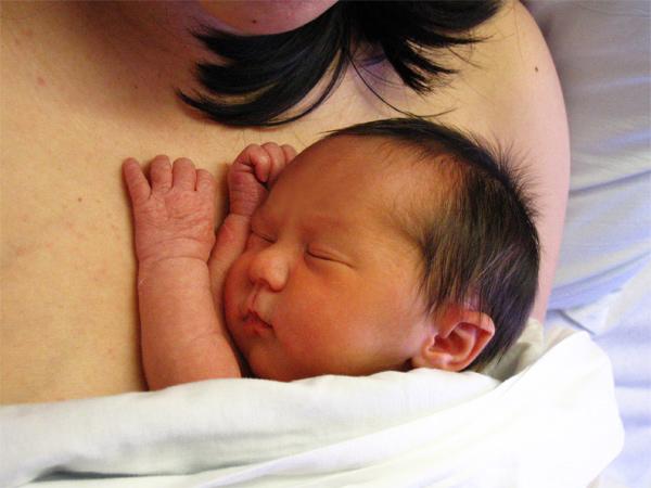 Bị trĩ sau sinh, căn bệnh khiến nhiều chị em khổ sở - 1