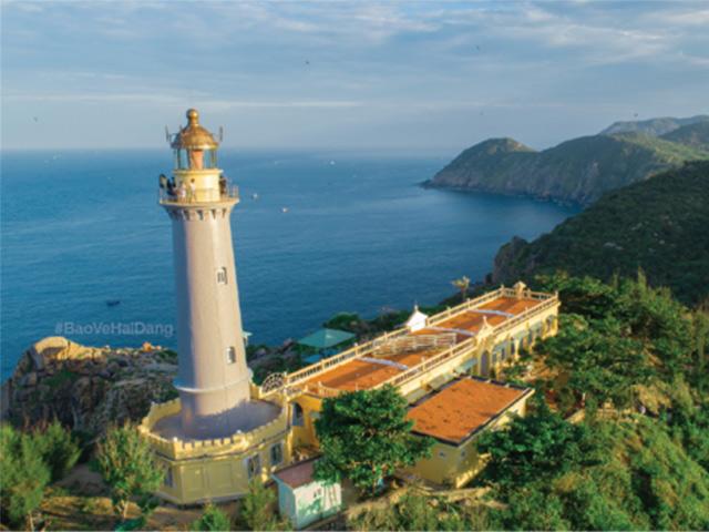 Phú Yên đâu chỉ có hoa vàng trên cỏ xanh