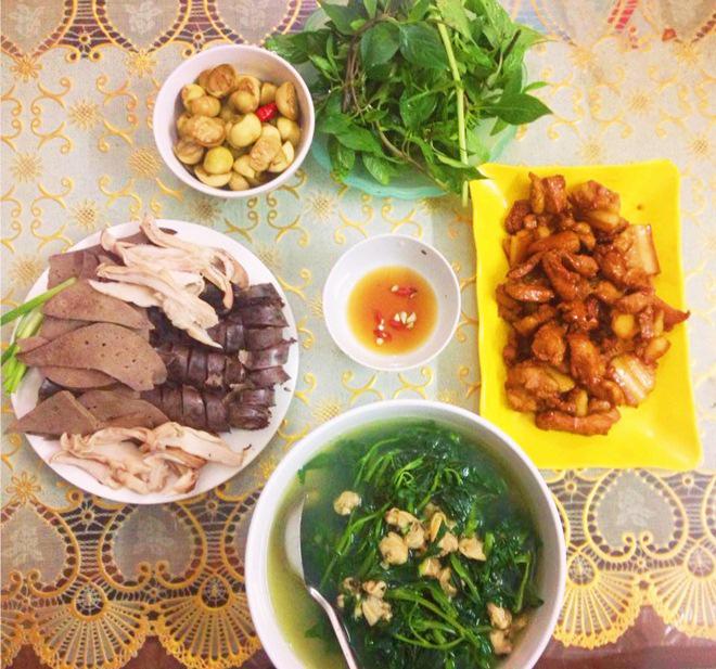 Mặc kệ bị chê bày vẽ, cô giáo cứ nấu là phải ngon và đẹp, lấy được chồng như ý - 5