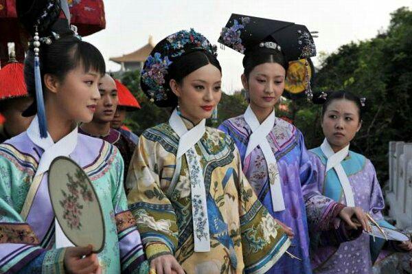 Phi tần khiến vua phá bỏ mọi quy tắc và cuộc tình bí ẩn quanh thân thế amp;#34;mẹ Càn Longamp;#34; - 2